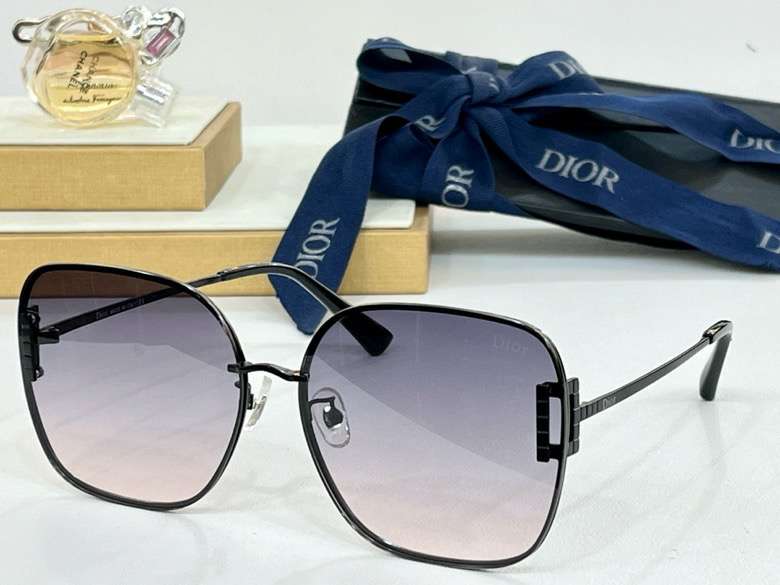 Picture of Dior Sunglasses _SKUfw56576050fw